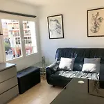 Recently Refurbished Center Apartment